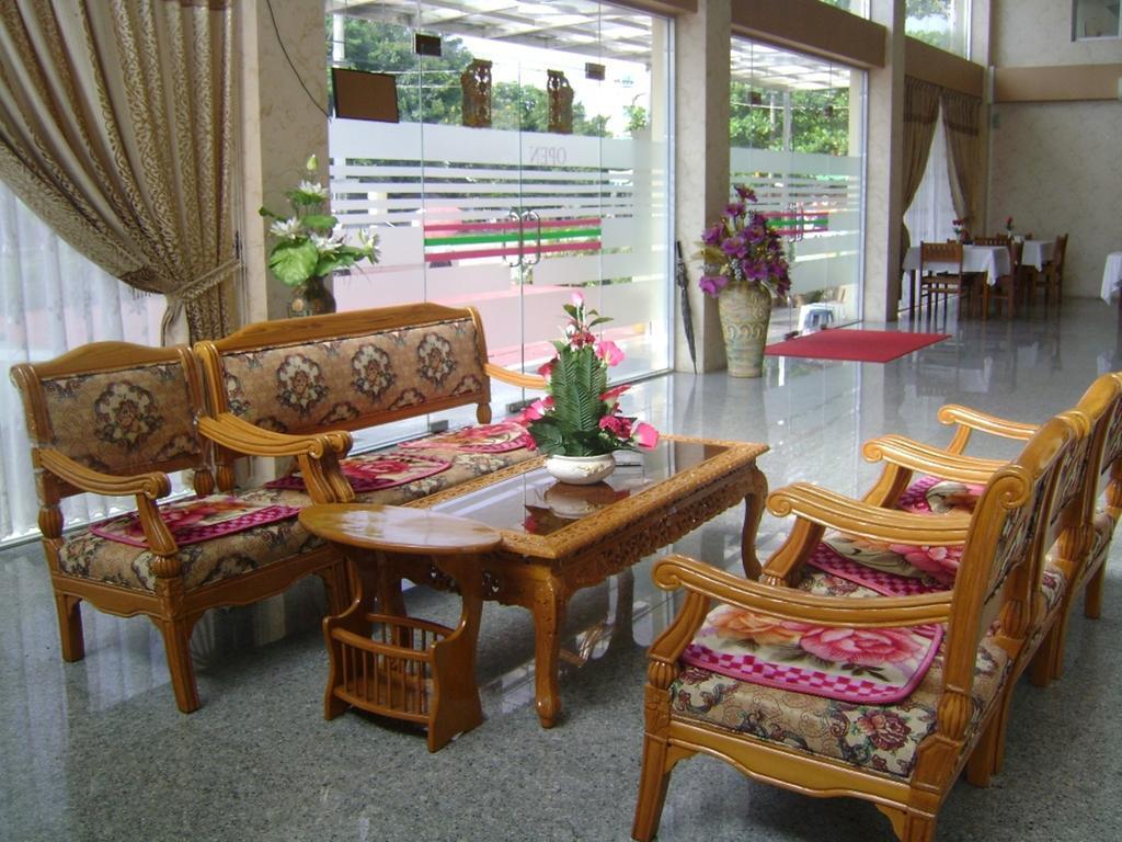Royal Boss Hotel Rangoon Eksteriør billede