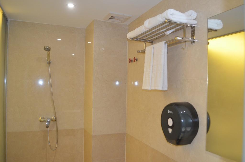 Royal Boss Hotel Rangoon Eksteriør billede