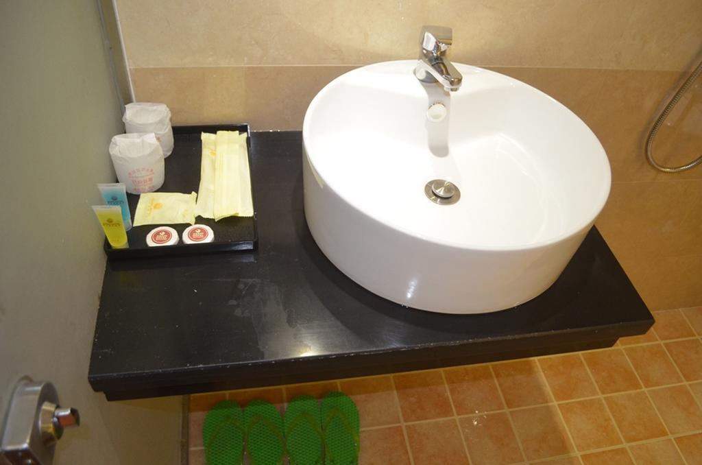 Royal Boss Hotel Rangoon Eksteriør billede